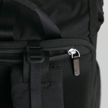 Commuter backpacks with YKK zippers